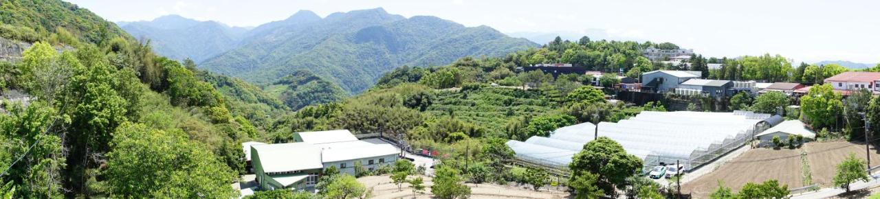 清境依山舞林民宿 Ren'ai Esterno foto