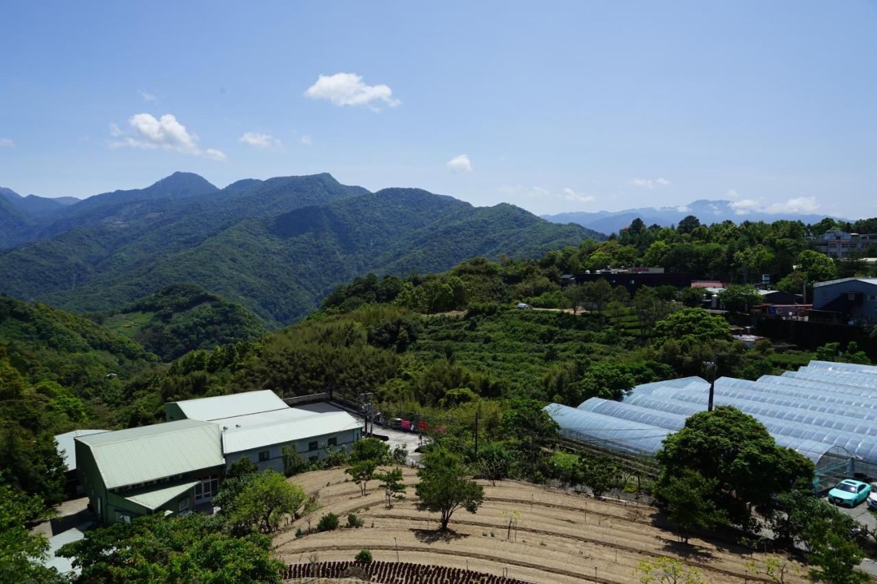 清境依山舞林民宿 Ren'ai Esterno foto