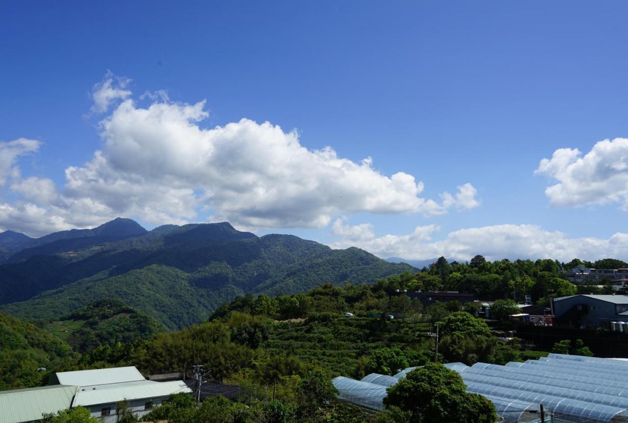 清境依山舞林民宿 Ren'ai Esterno foto